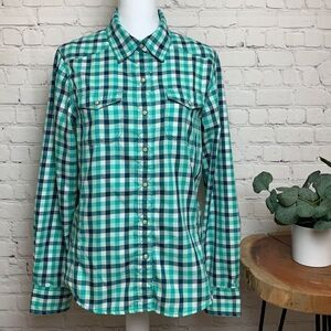 North Face Lightweight Long Sleeved Plaid Shirt
